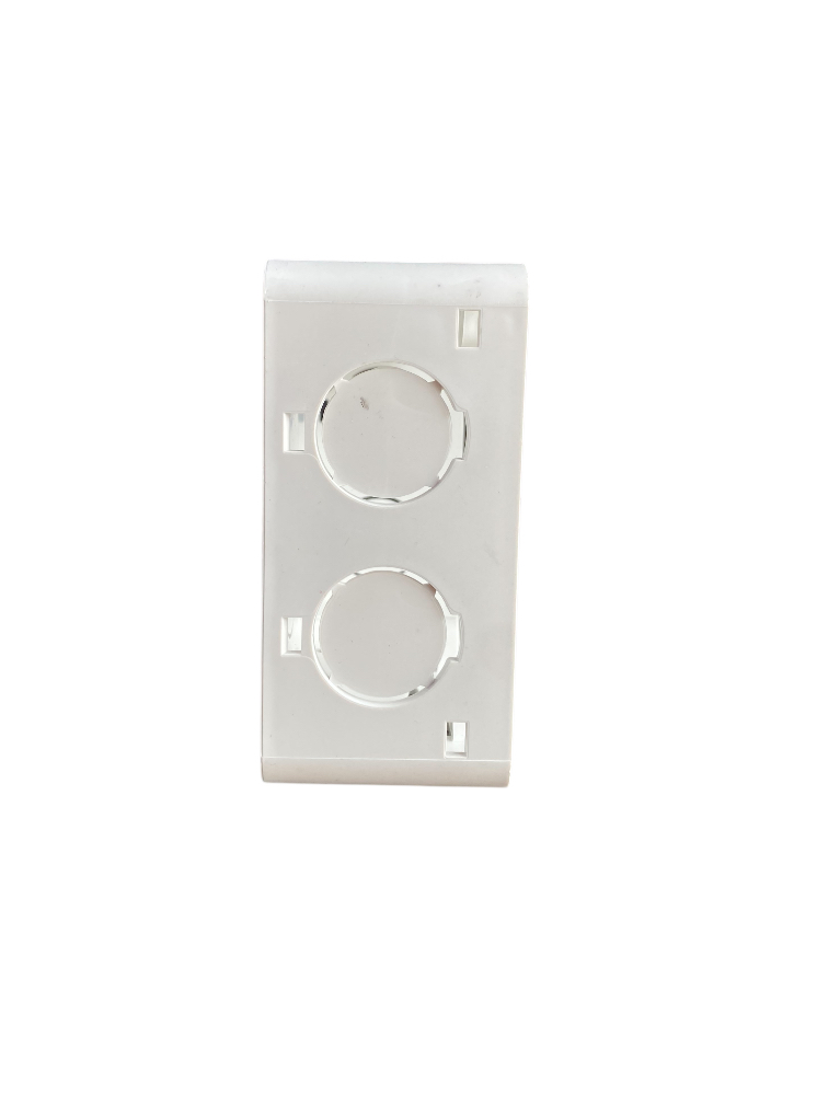 CAJETIN PLASTICO CUADRADO 4X4" PVC SALIDA COMBINADA 1/2"- 3/4"