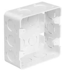 CAJETIN PLASTICO CUADRADO 4x4" PVC SALIDA COMBINADA 1/2"- 3/4"
